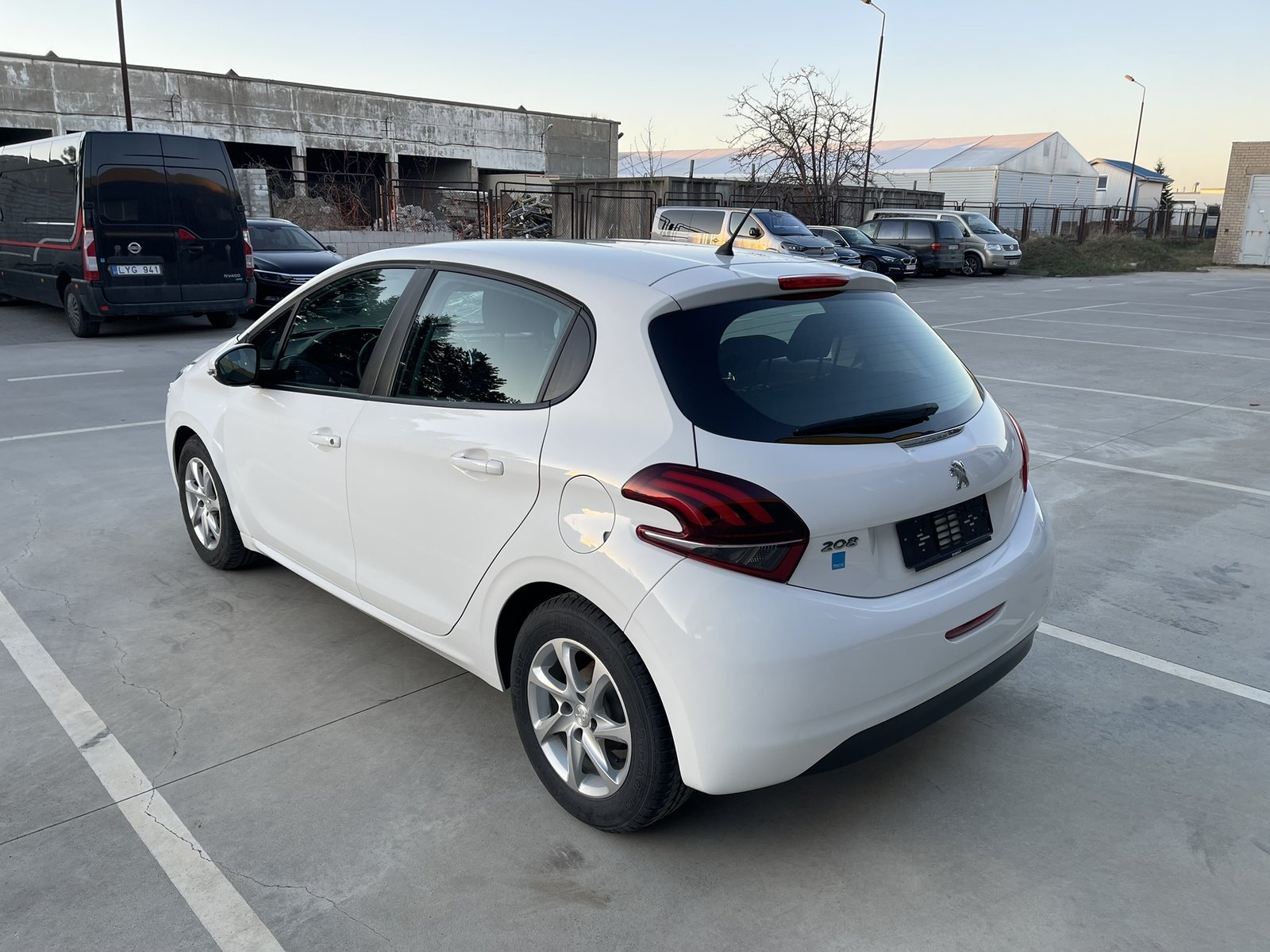 Peugeot 208