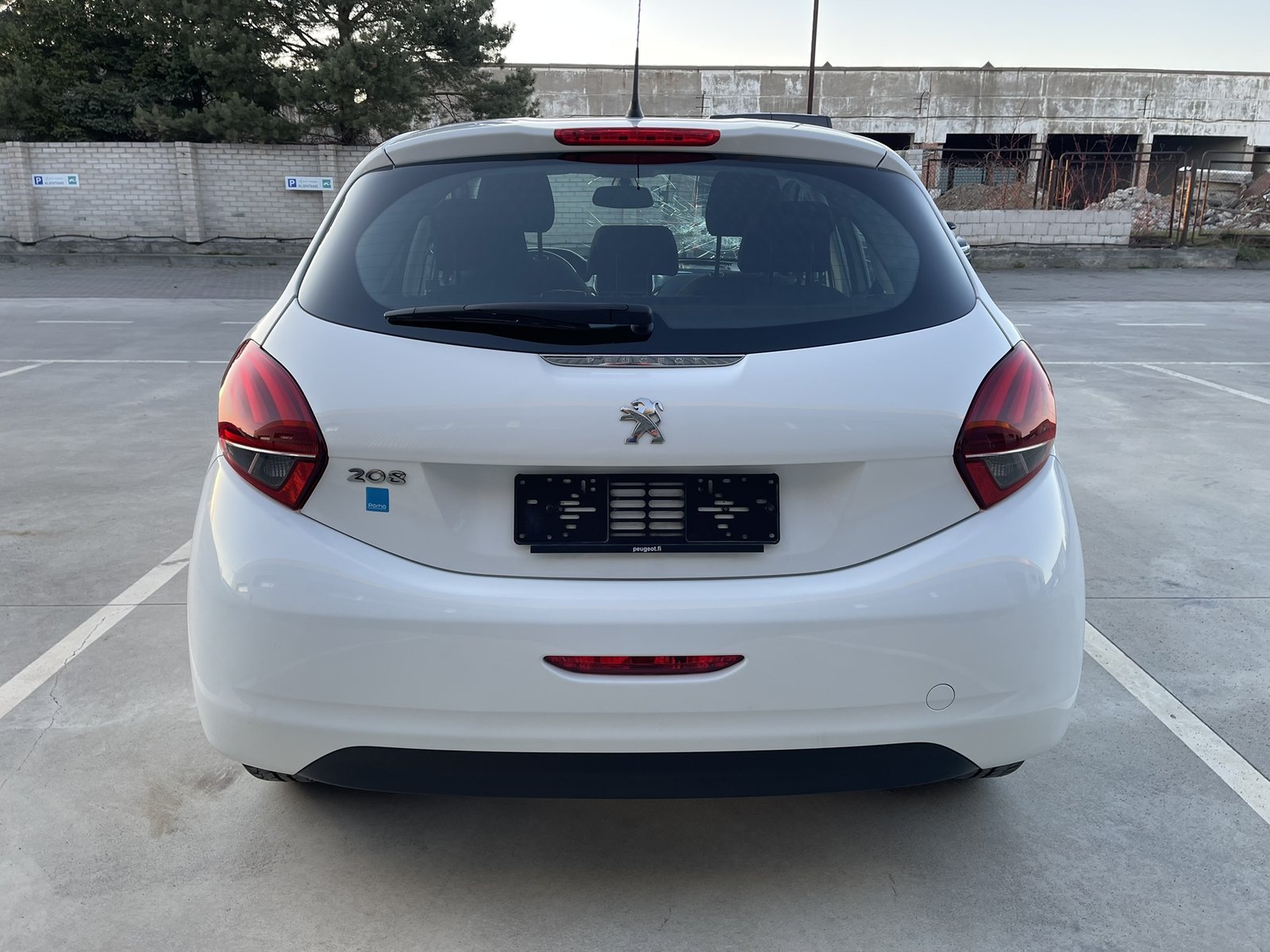 Peugeot 208